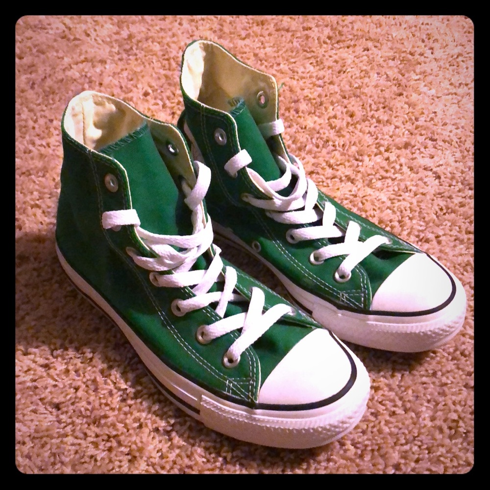 Classic green high top converse